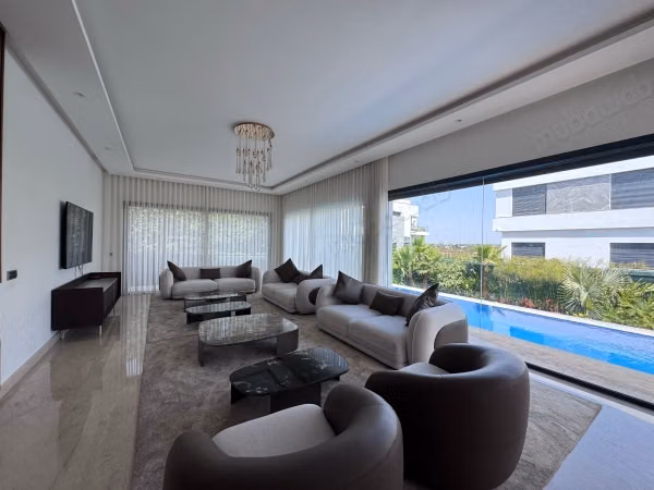 Luxurious villa for rent in El Menzeh. Total area 450 m². Furnished