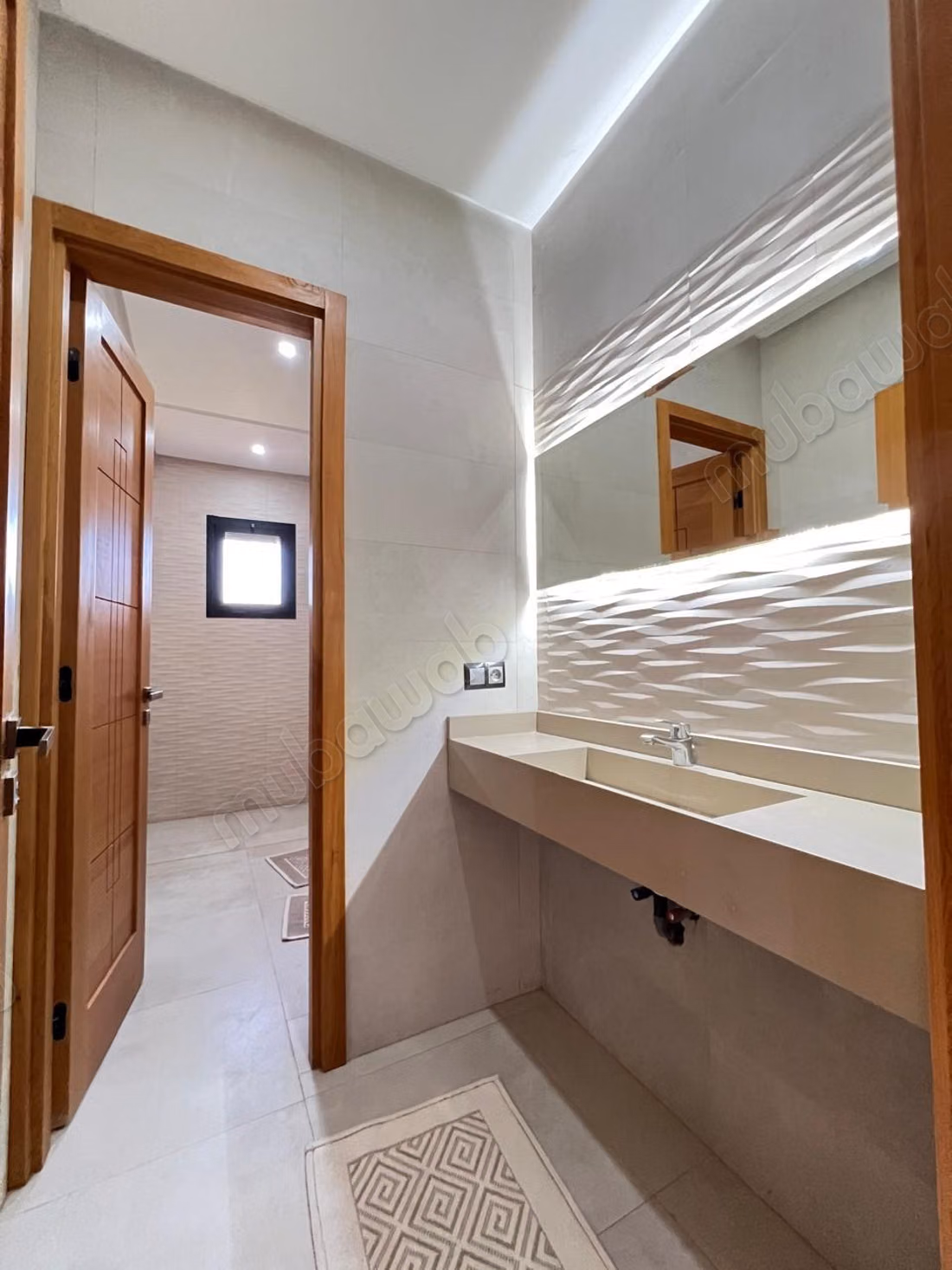 Luxe villa te huur aan de Ouarzazateweg. 8 comfortabele kamers. Goed ingericht