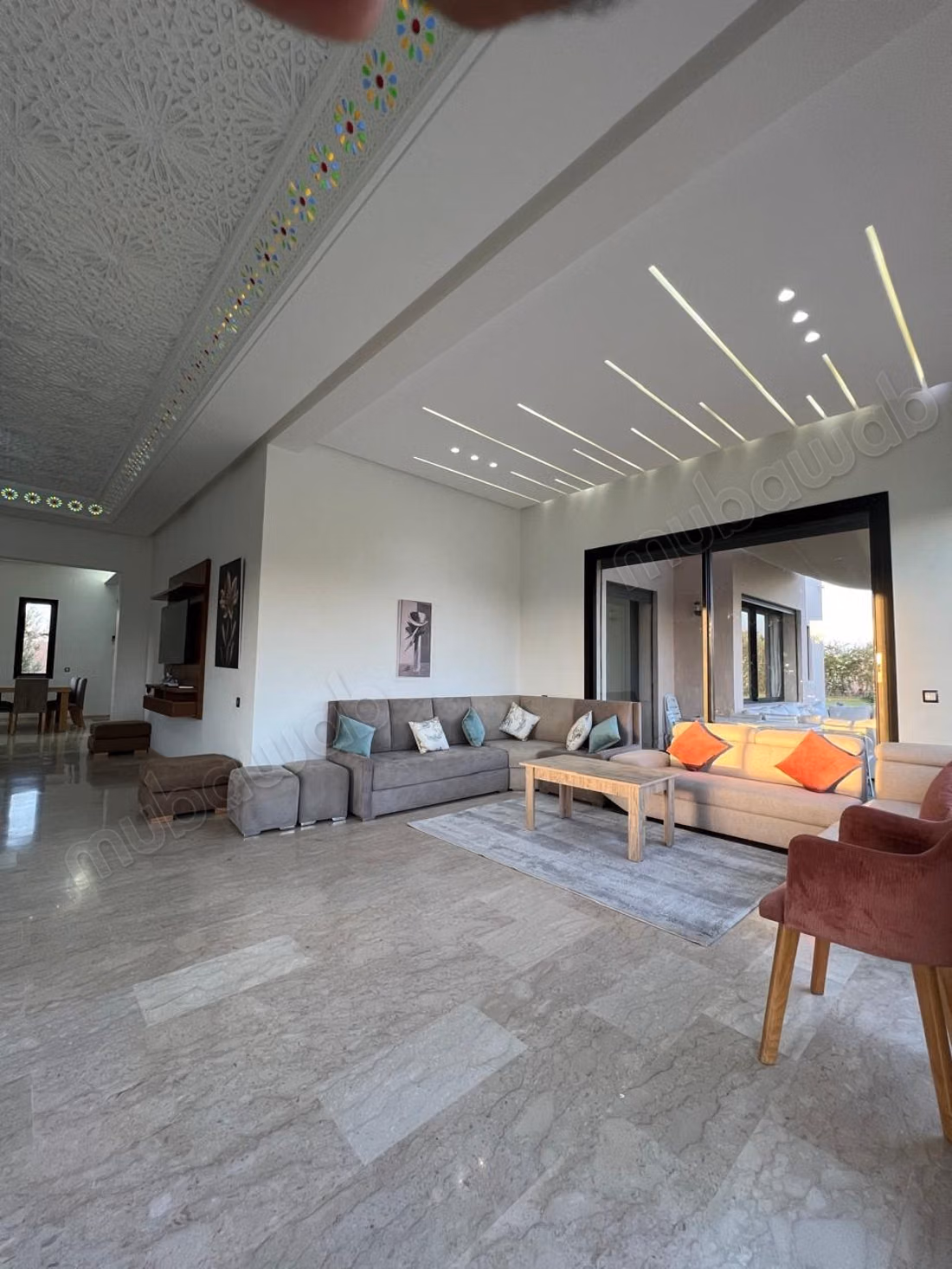 Luxe villa te huur aan de Ouarzazateweg. 8 comfortabele kamers. Goed ingericht
