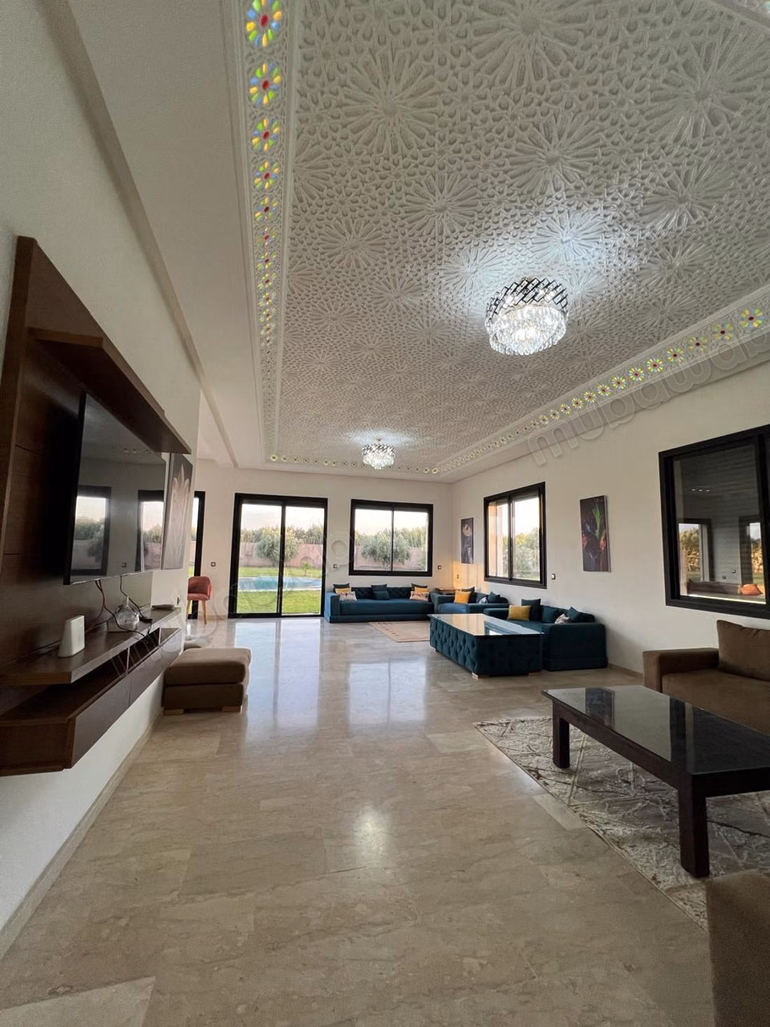 Luxe villa te huur aan de Ouarzazateweg. 8 comfortabele kamers. Goed ingericht