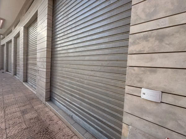 Commercial premises for rent in Guéliz LO25307