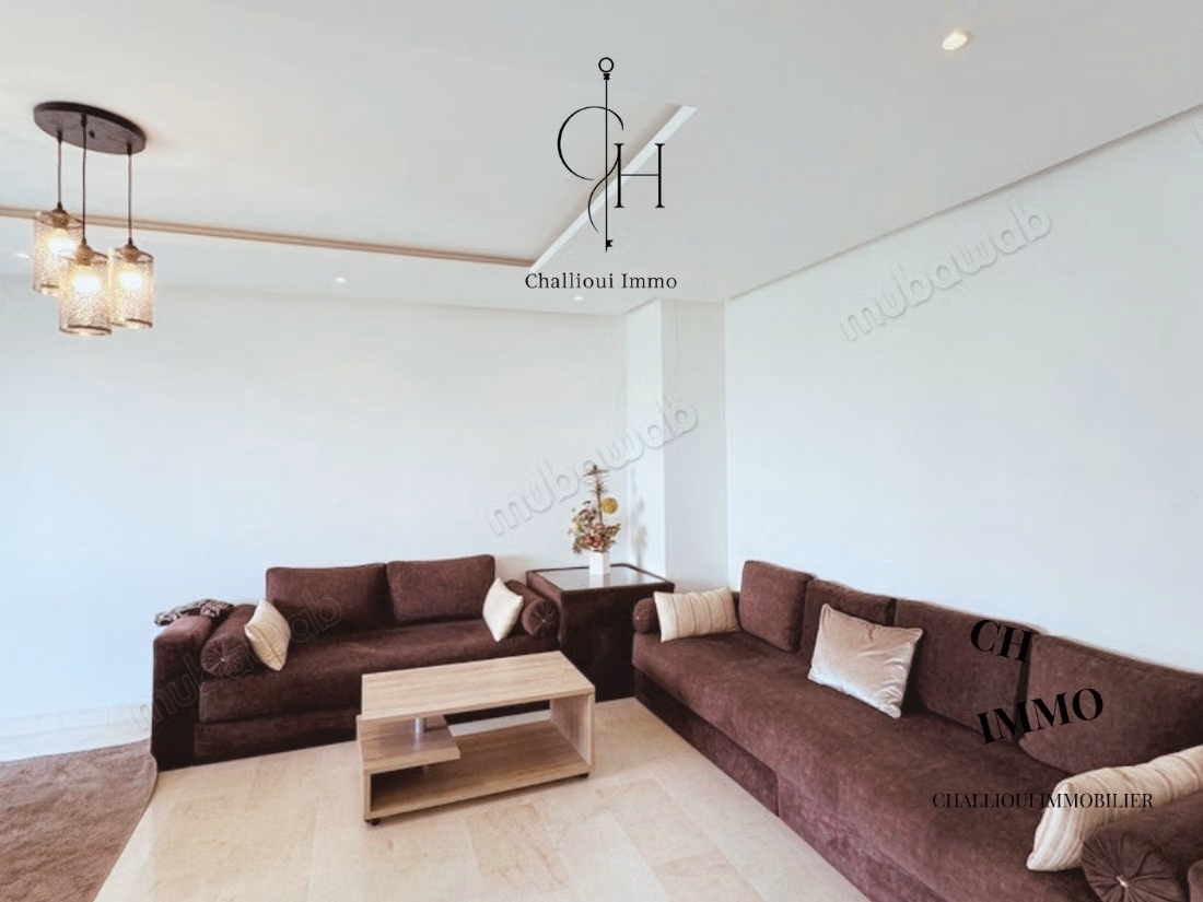 Alquiler de Apartamento Amueblado Moderno con Vista a la Piscina