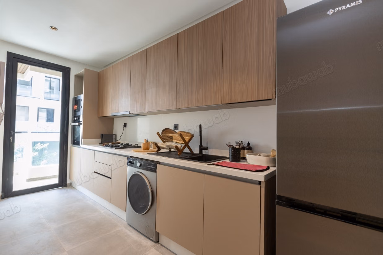 Stupendo appartamento in vendita nel quartiere Bachkou. Superficie totale di 117 m². Cucina completamente attrezzata