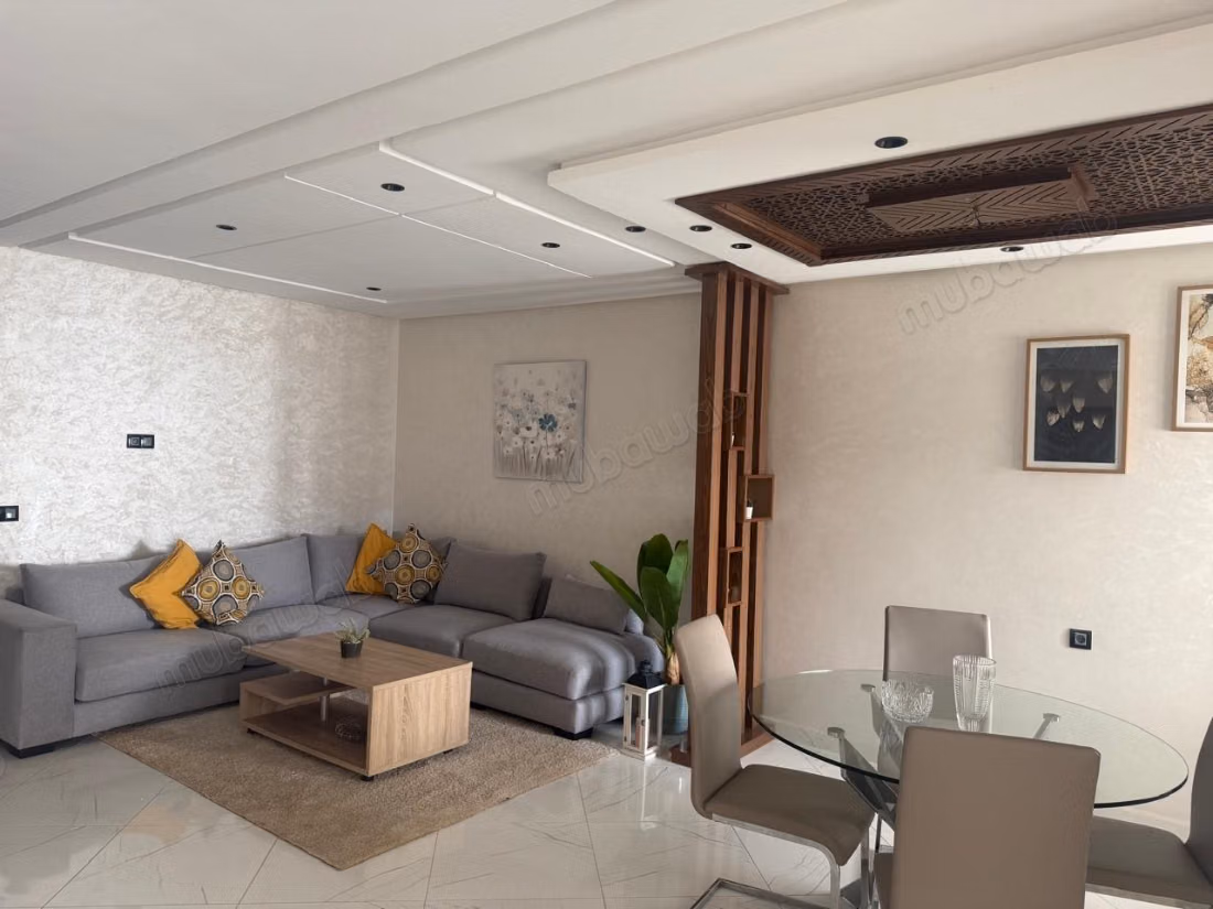 Superbe appartement à louer à Mimosas. 2 pièces. Meublé