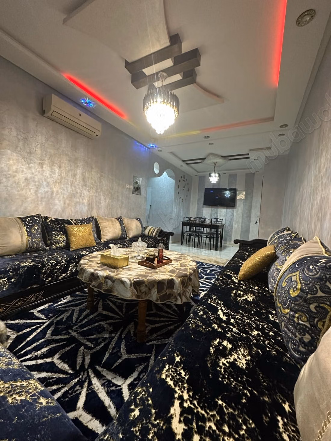 Bonito apartamento en venta en Hay Mohammadi. 2 habitaciones agradables. Amueblado