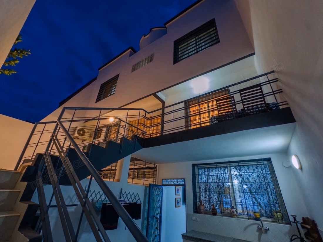 Magnificent villa for sale. Total area 200 m². Furniture
