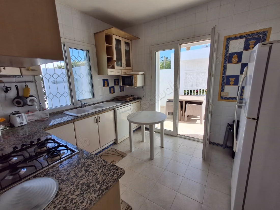 Etage de Villa S3 Indepandant, Marsa Ennasim