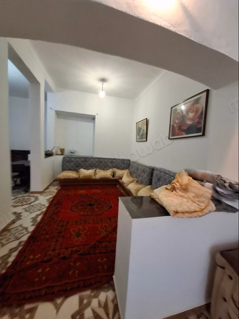 Casa di alta qualità in vendita a Imouzzer Kendar. Superficie totale di 600 m². Vista sulle montagne e porta blindata
