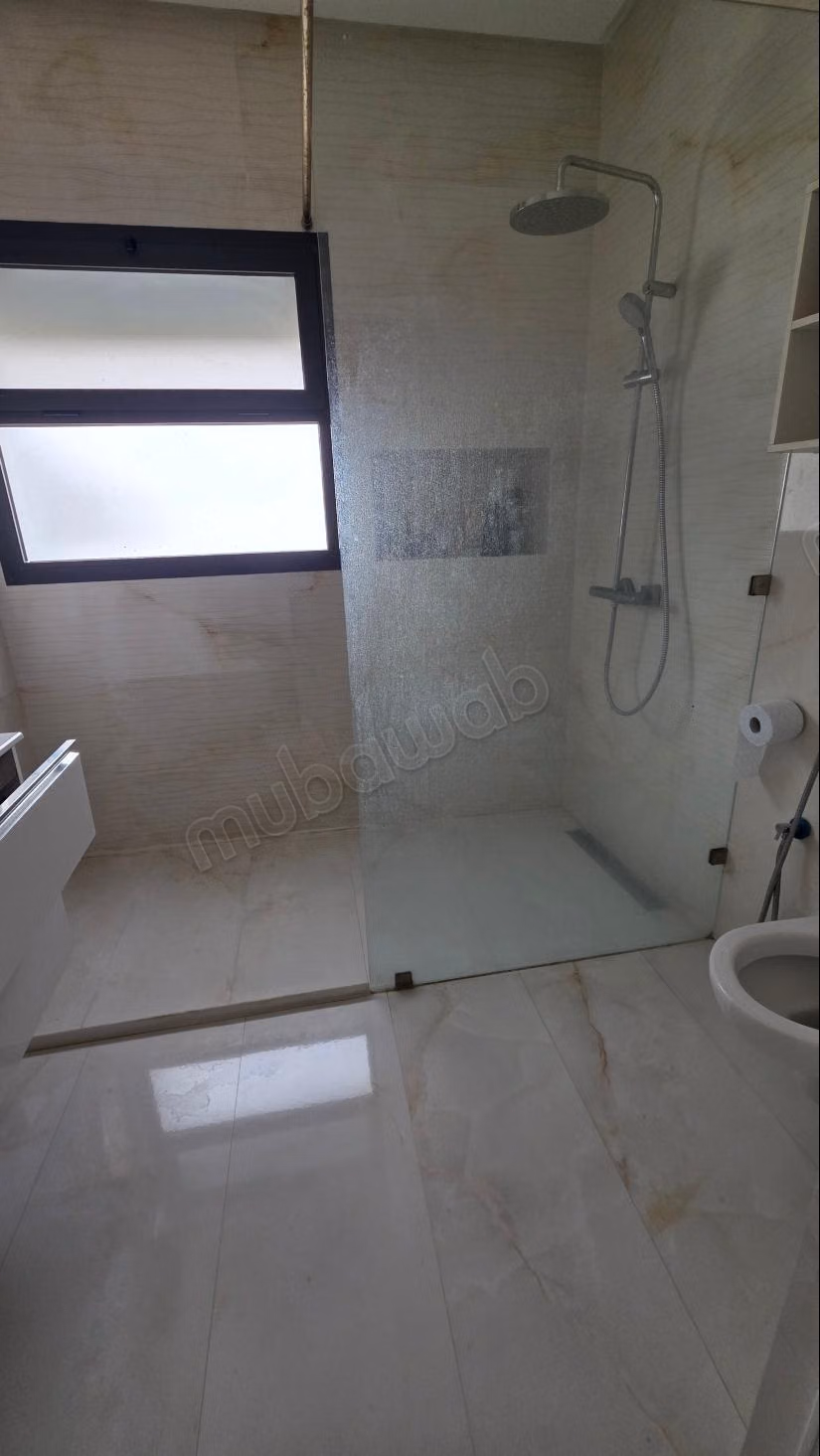 Villa te koop in Meknes met een zwembad, met een oppervlakte van 340 meter, aan de Moulay Idriss weg, anderhalve kilometer van de administratie van Meknes