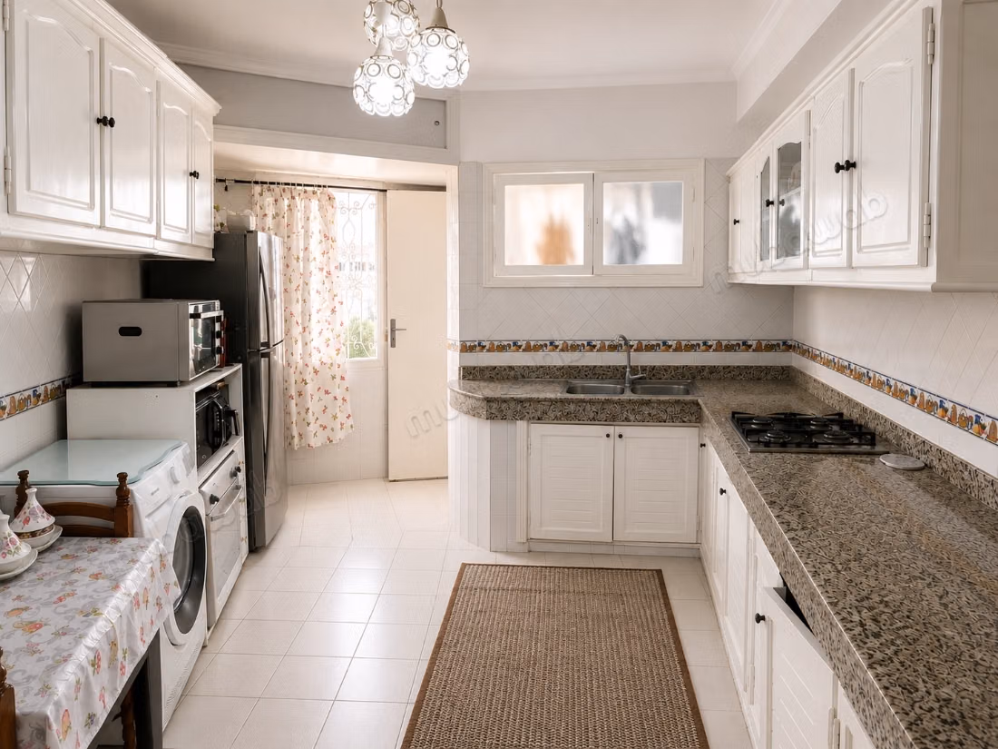 Appartement à vendre 116 m² 2 façades, Ain Chock