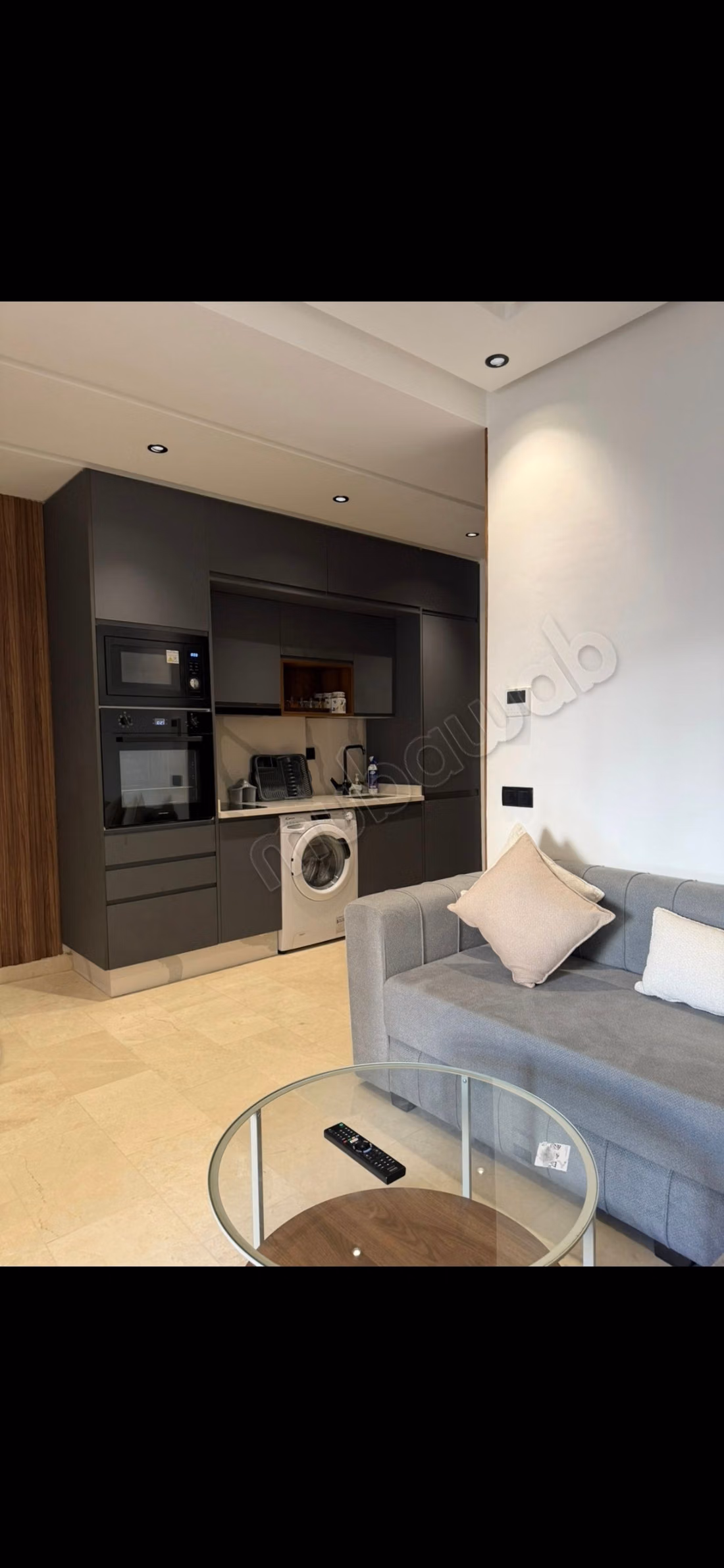 Bel appartement en location à Les princesses.
Surface de 44 m².
Meublé