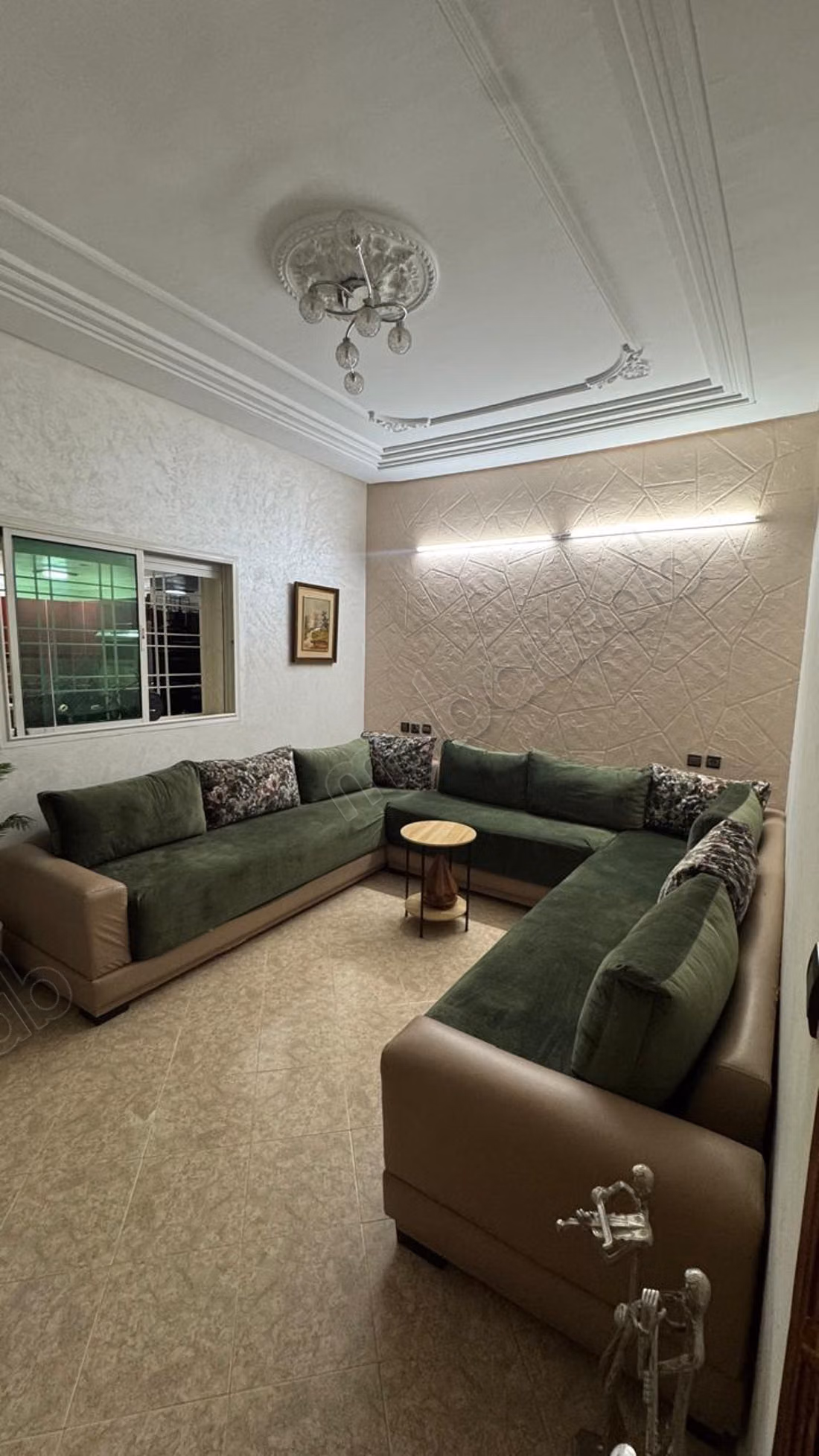 Casa en venta en Oued Fes. 4 habitaciones. Salón tradicional, antena parabólica general