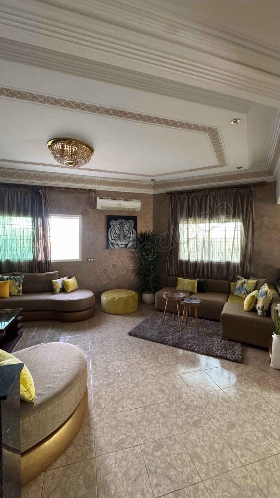 Casa en venta en Oued Fes. 4 habitaciones. Salón tradicional, antena parabólica general