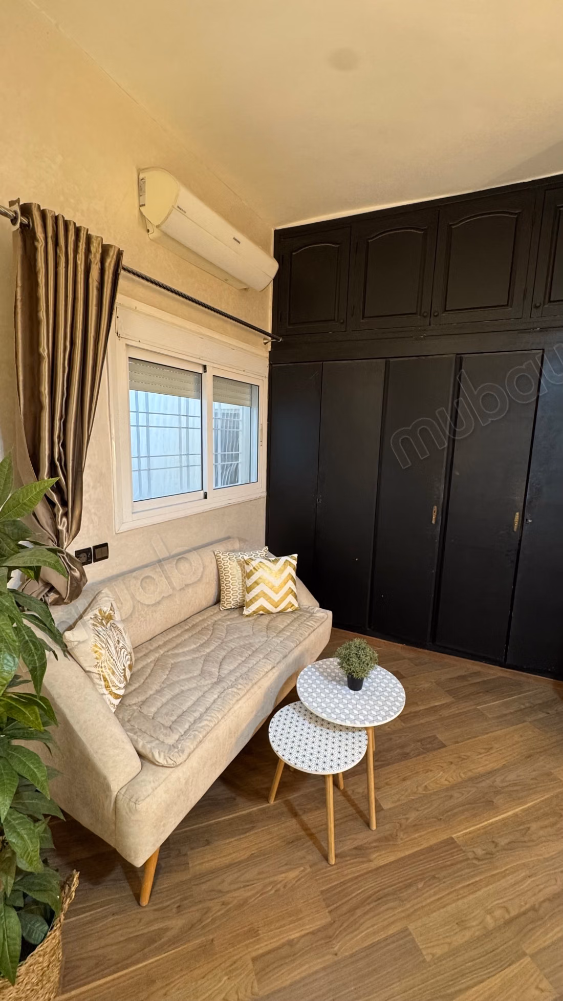 Casa en venta en Oued Fes. 4 habitaciones. Salón tradicional, antena parabólica general