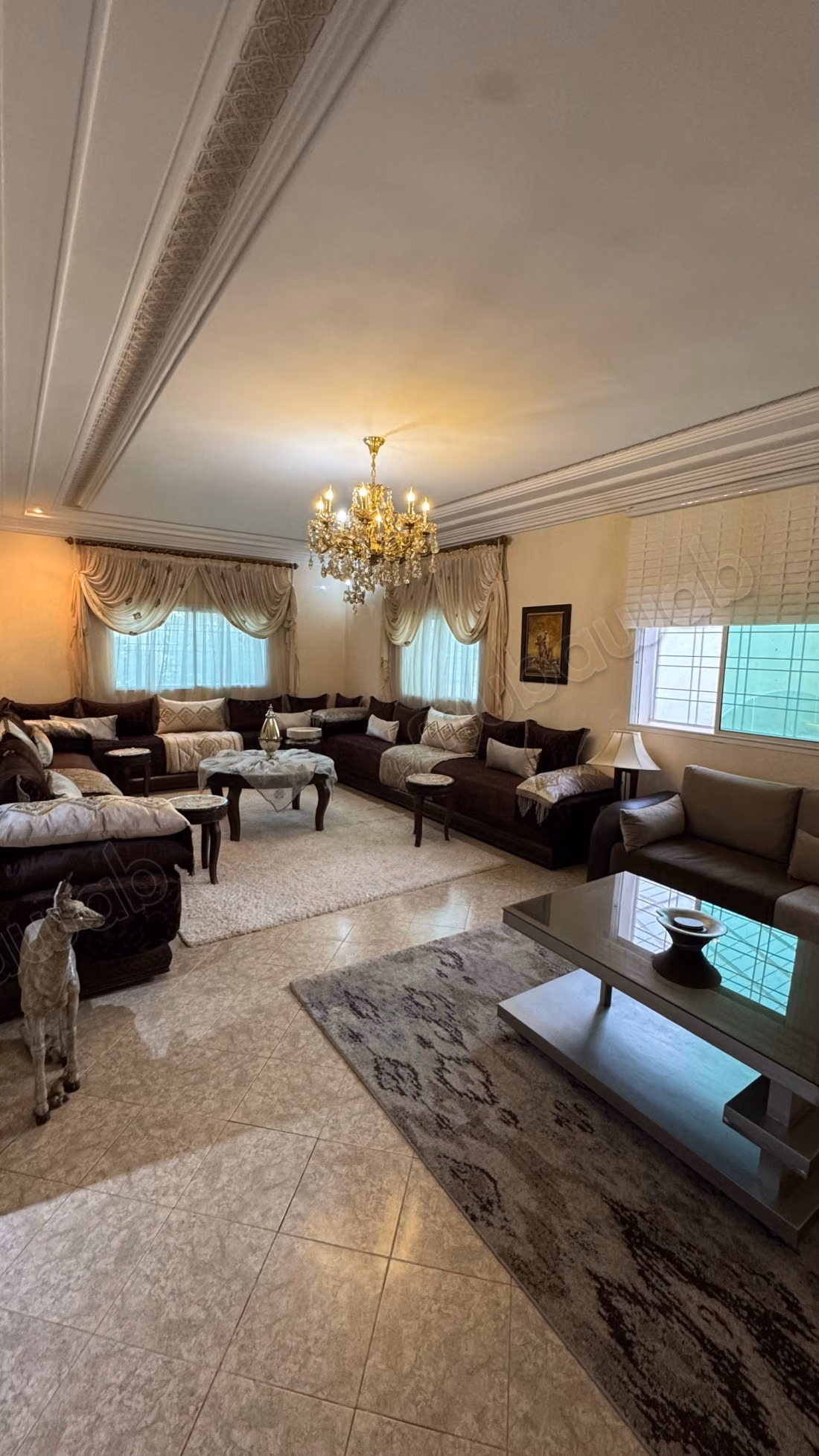 Casa en venta en Oued Fes. 4 habitaciones. Salón tradicional, antena parabólica general