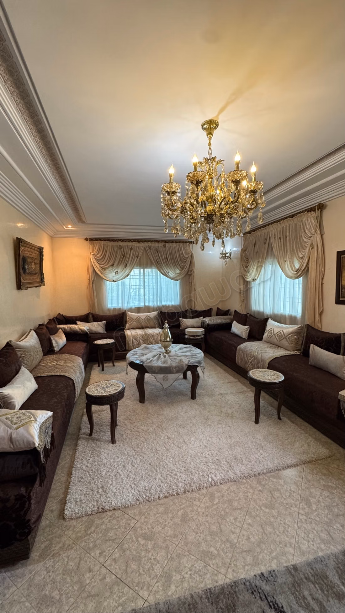 Casa en venta en Oued Fes. 4 habitaciones. Salón tradicional, antena parabólica general