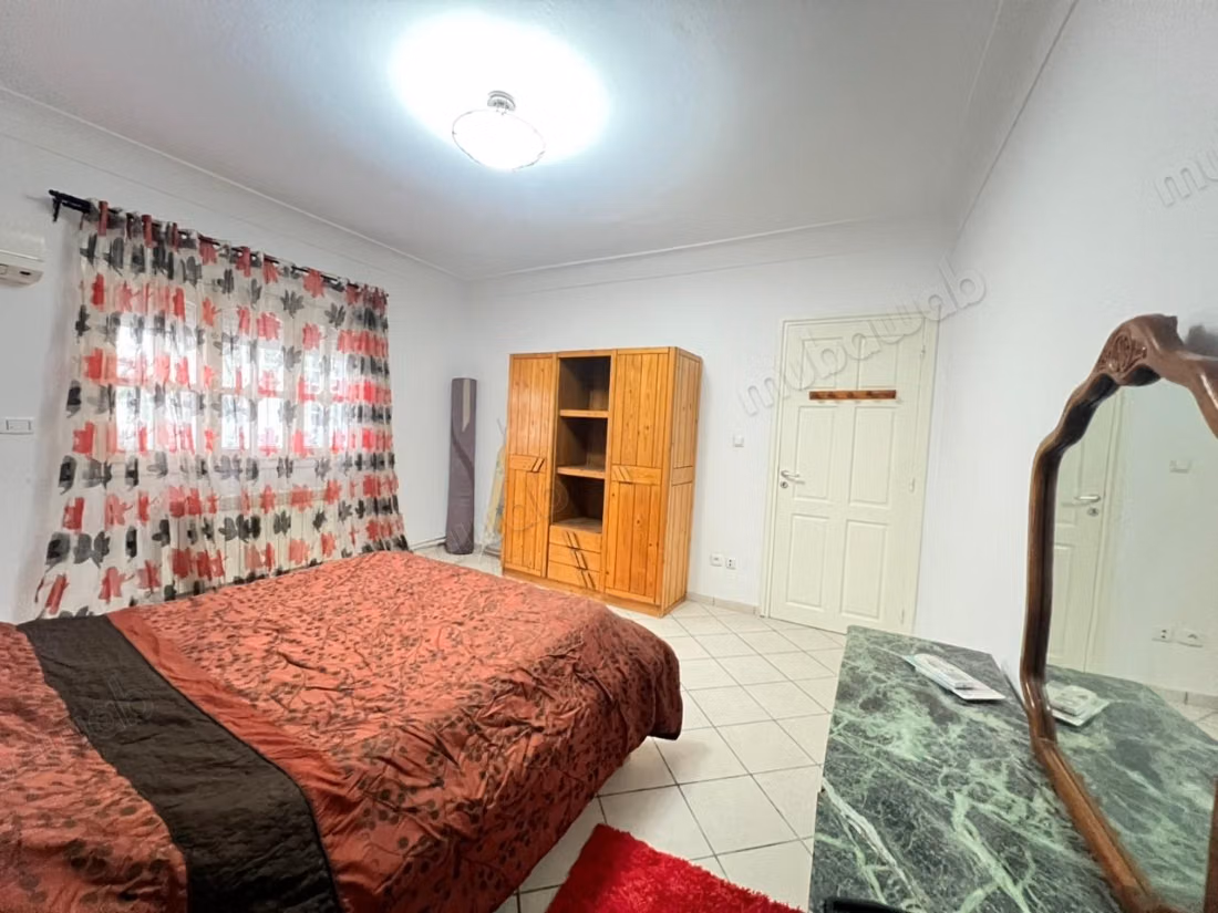 A louer: Rez de chaussée en S2 à Hammamet