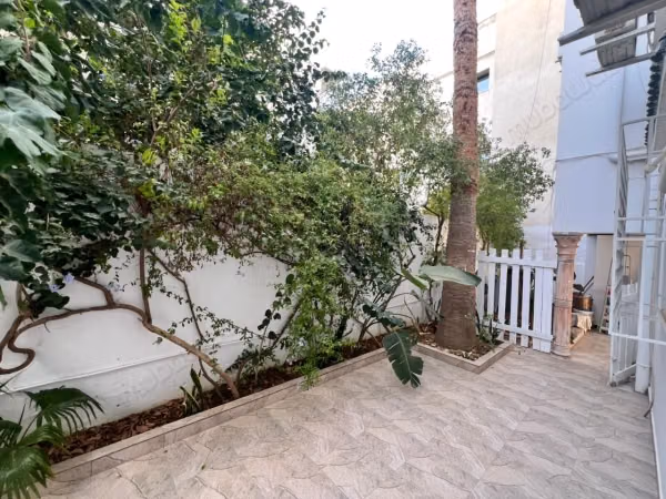 A louer: Rez de chaussée en S2 à Hammamet