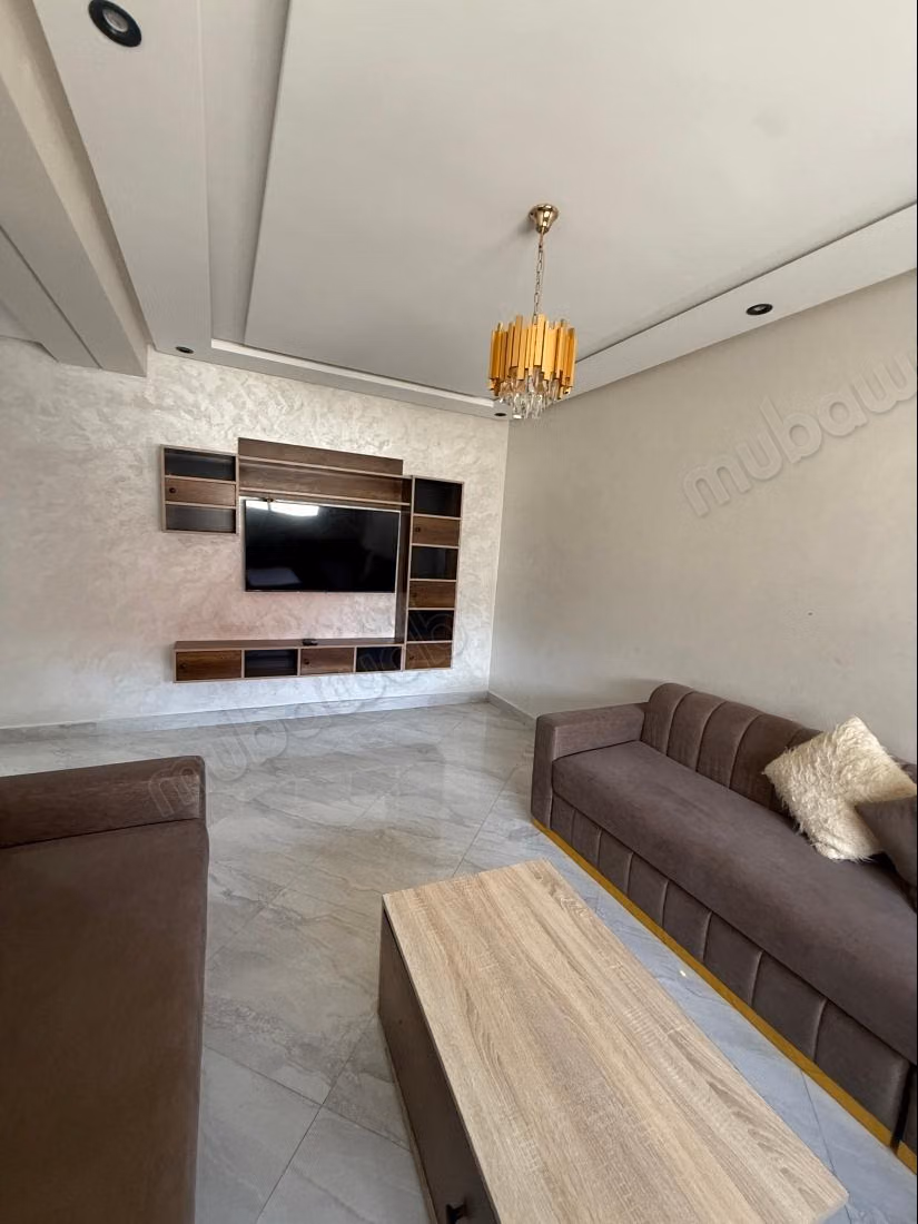 Studio a louer a moulay ismail 6500dh longue durée