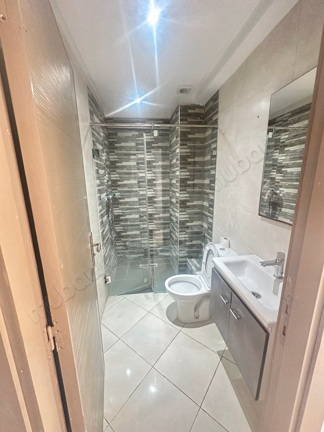 Affitta questo appartamento a Dar Bouazza. Superficie 60 m². Residence sicura