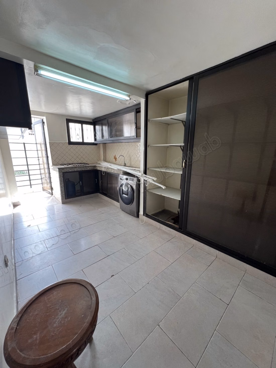Superbe appartement vide 4 Chambre à Quartier Racine