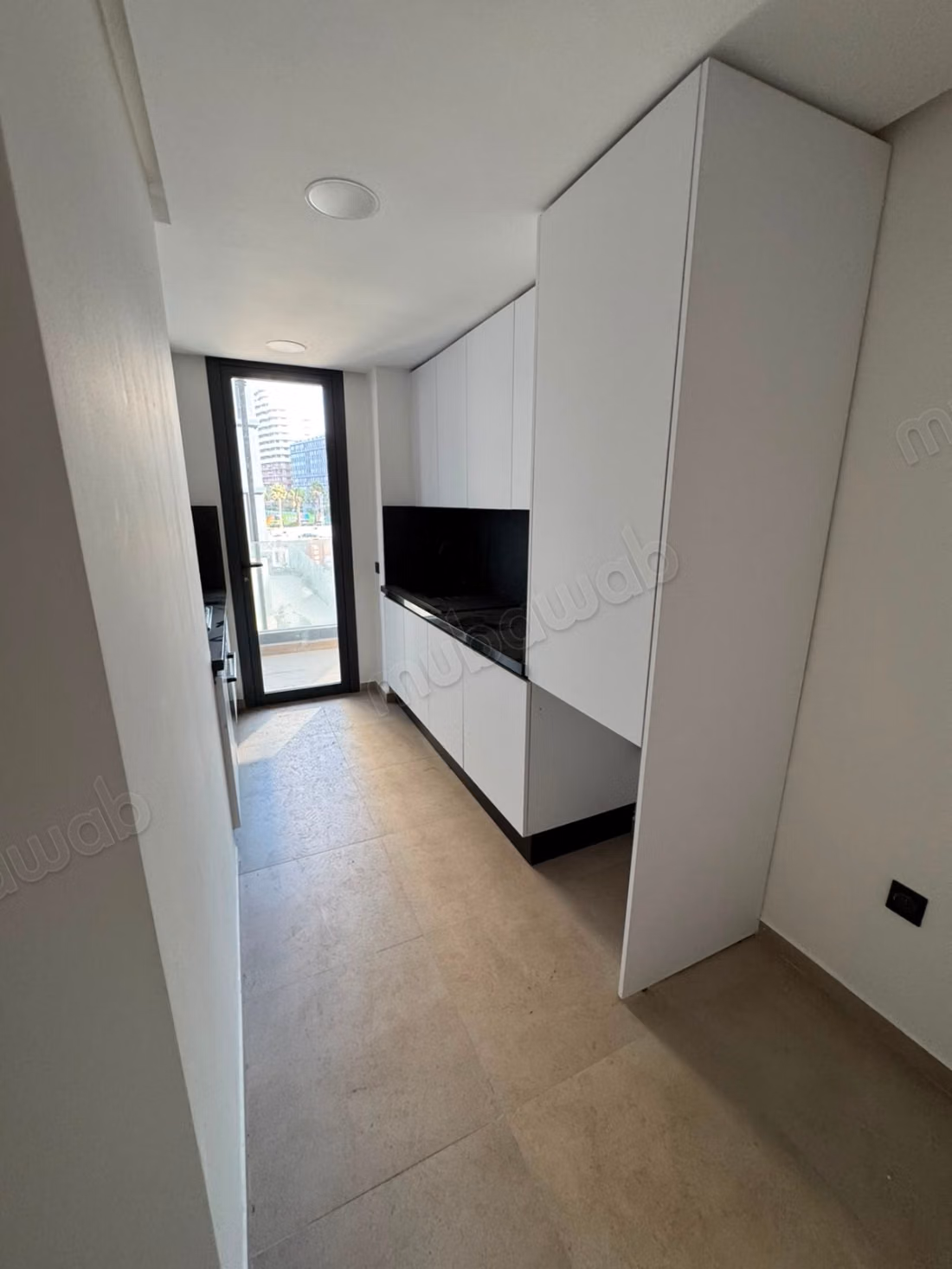 Appartamento in affitto a Casablanca Finance City. 2 camere. Finestre con doppio vetro e porta blindata