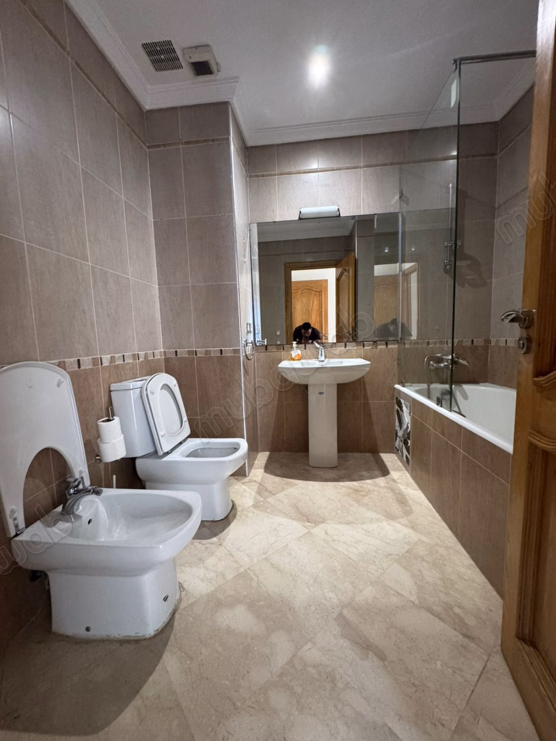 Très bel appartement Meublé à 3 chambres à Quartier Racine