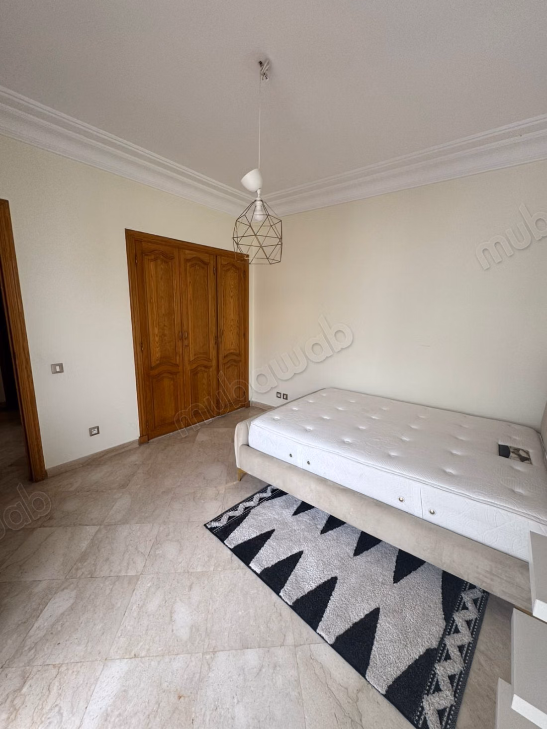 Très bel appartement Meublé à 3 chambres à Quartier Racine
