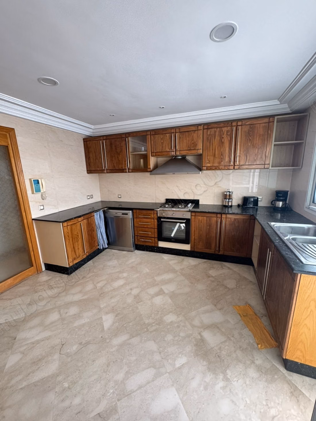 Très bel appartement Meublé à 3 chambres à Quartier Racine