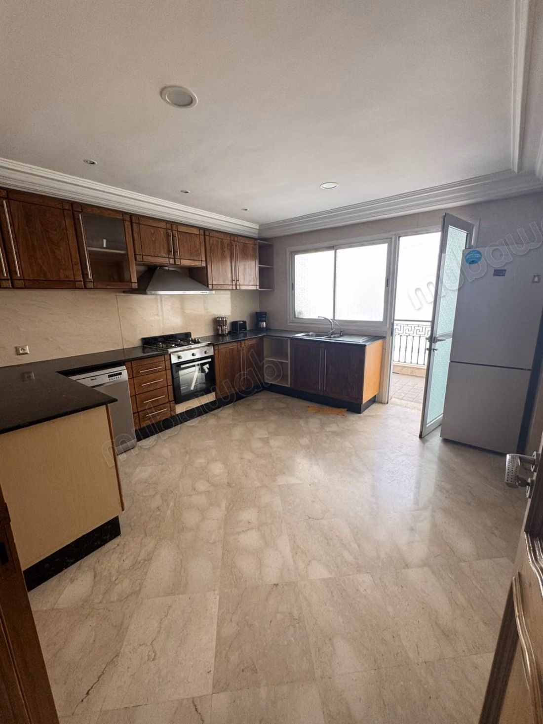Très bel appartement Meublé à 3 chambres à Quartier Racine