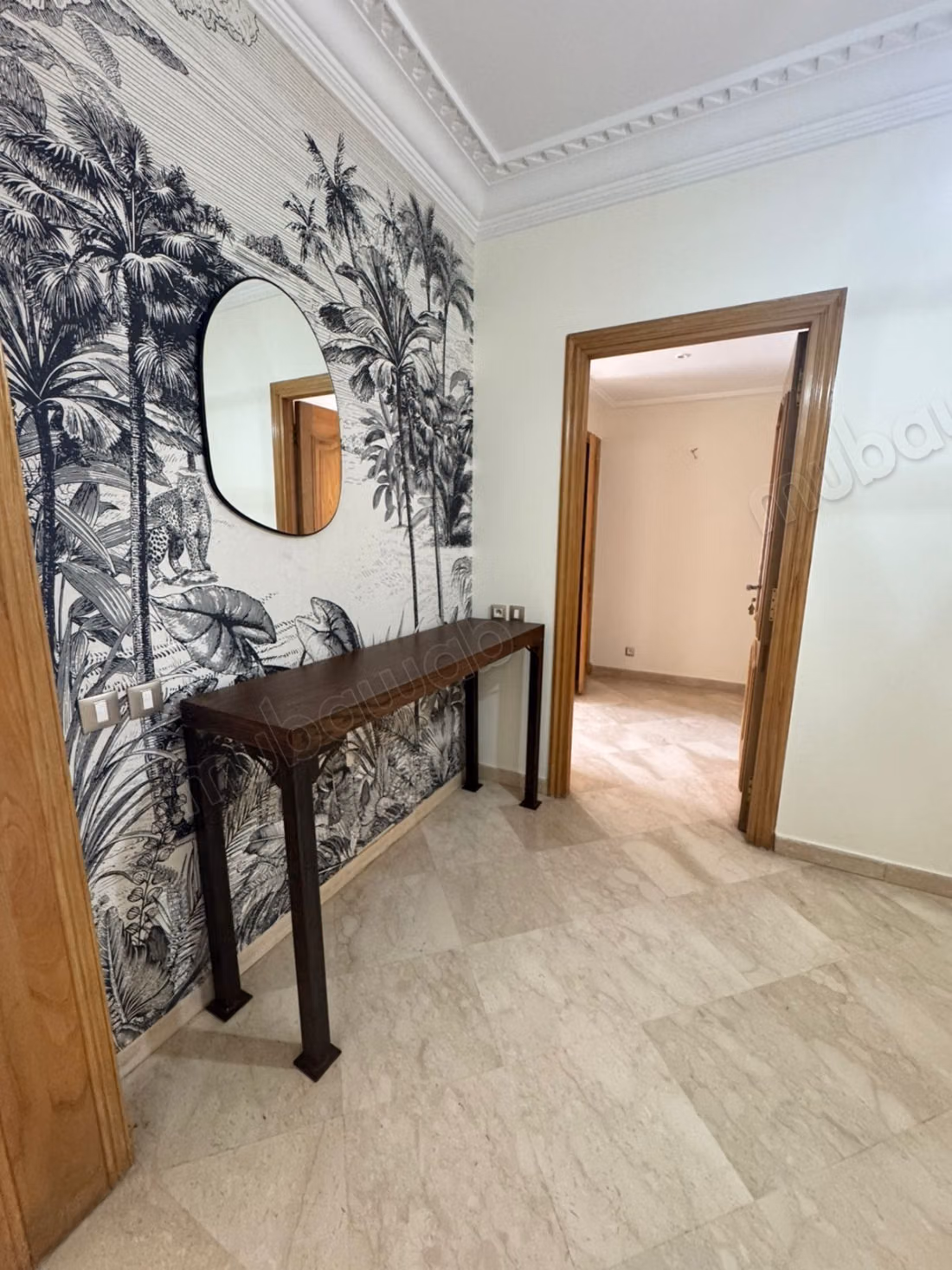 Très bel appartement Meublé à 3 chambres à Quartier Racine