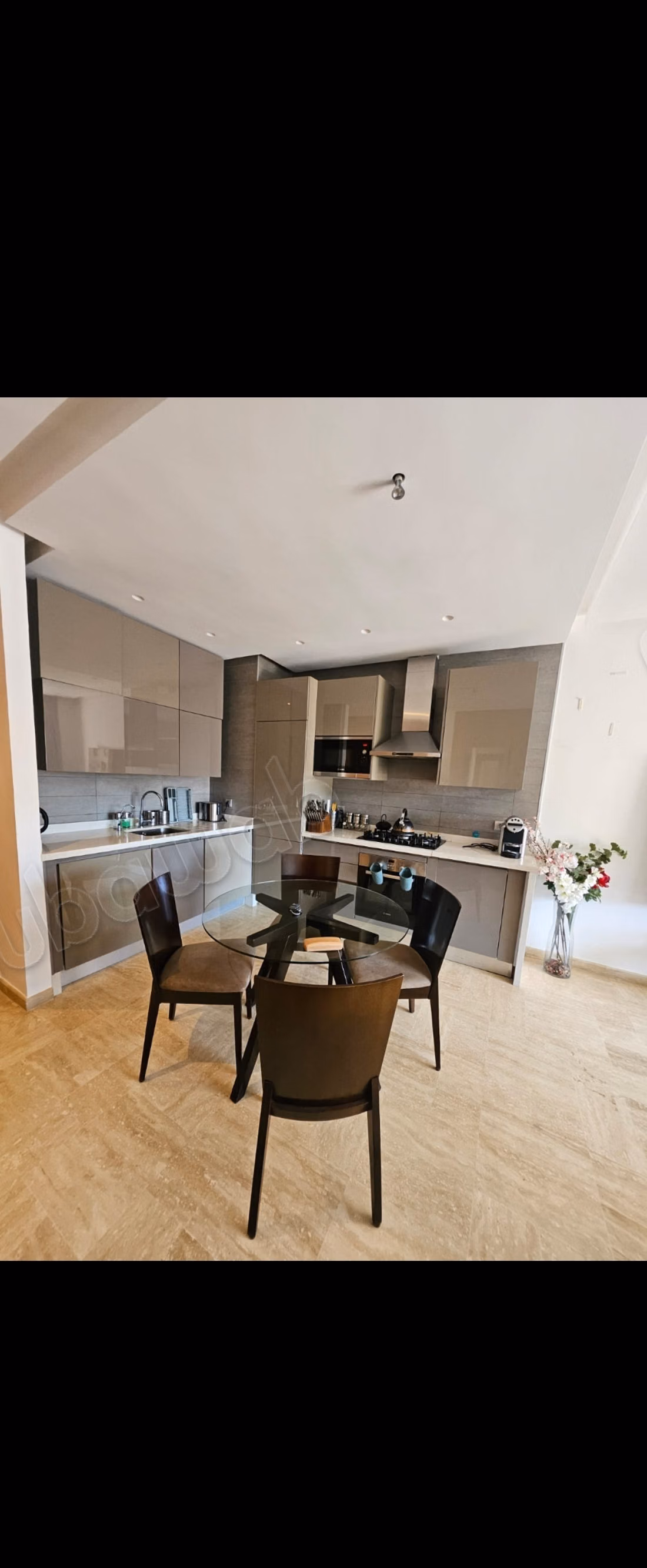 Appartement meublé à louer à Casablanca Finance City. 2 chambres. Très bien meublé