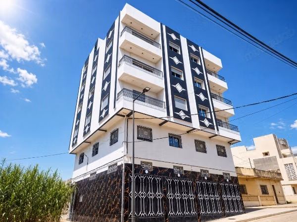 Edificio di 8 appartamenti a Gouaret Sidi Hsayn
