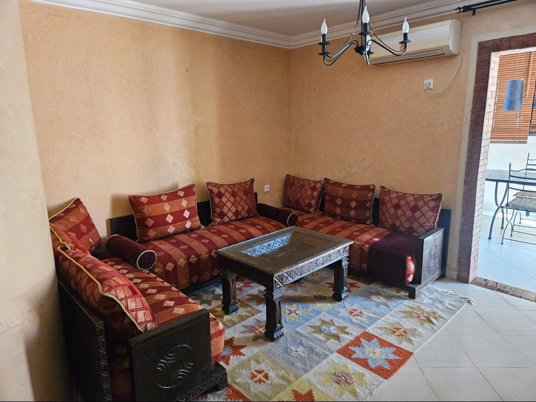 Appartement de 2 chambres avec grande terrasse à louer à Majorelle/Rouidate