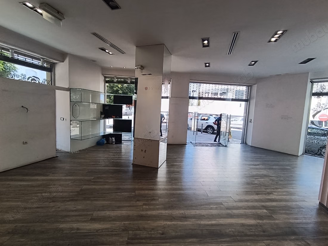 Magnifica Esclusiva: Negozio di 155m2 in affitto su Boulevard Sijilmassi - Flagship