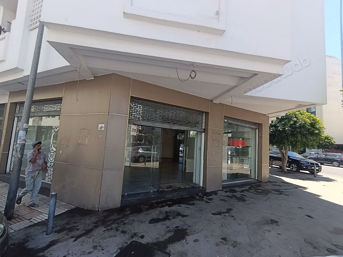 Magnifica Esclusiva: Negozio di 155m2 in affitto su Boulevard Sijilmassi - Flagship