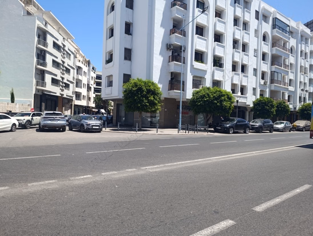 Magnifica Esclusiva: Negozio di 155m2 in affitto su Boulevard Sijilmassi - Flagship