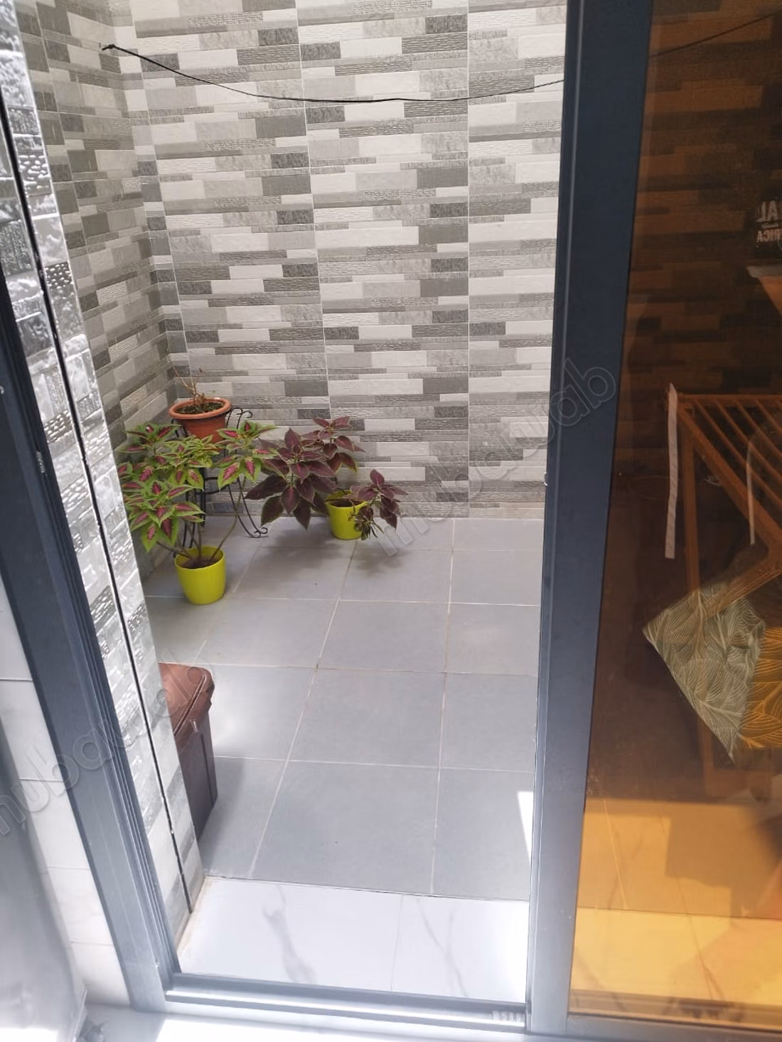 Bel appartement à louer au port. 2 excellentes chambres. Meublé