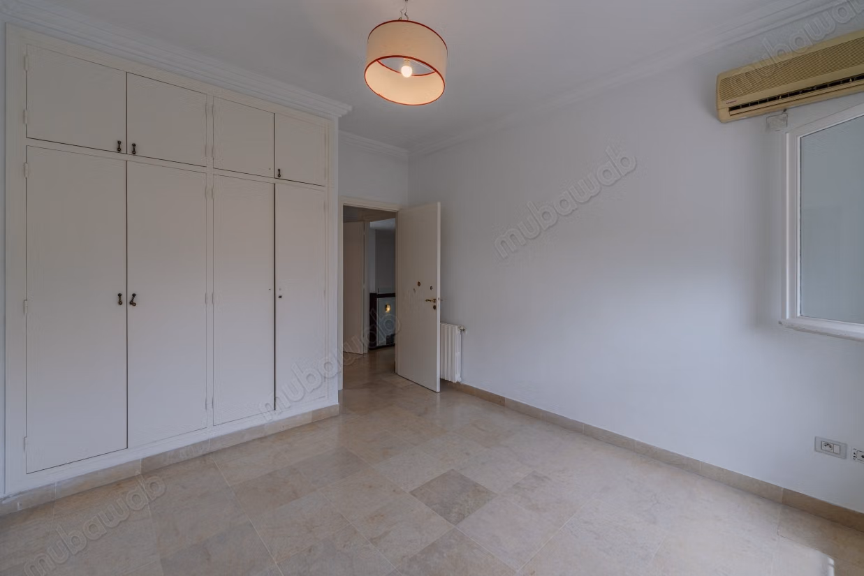 Casa in affitto a La Marsa Ville. 4 camere. Doppi vetri, porta blindata