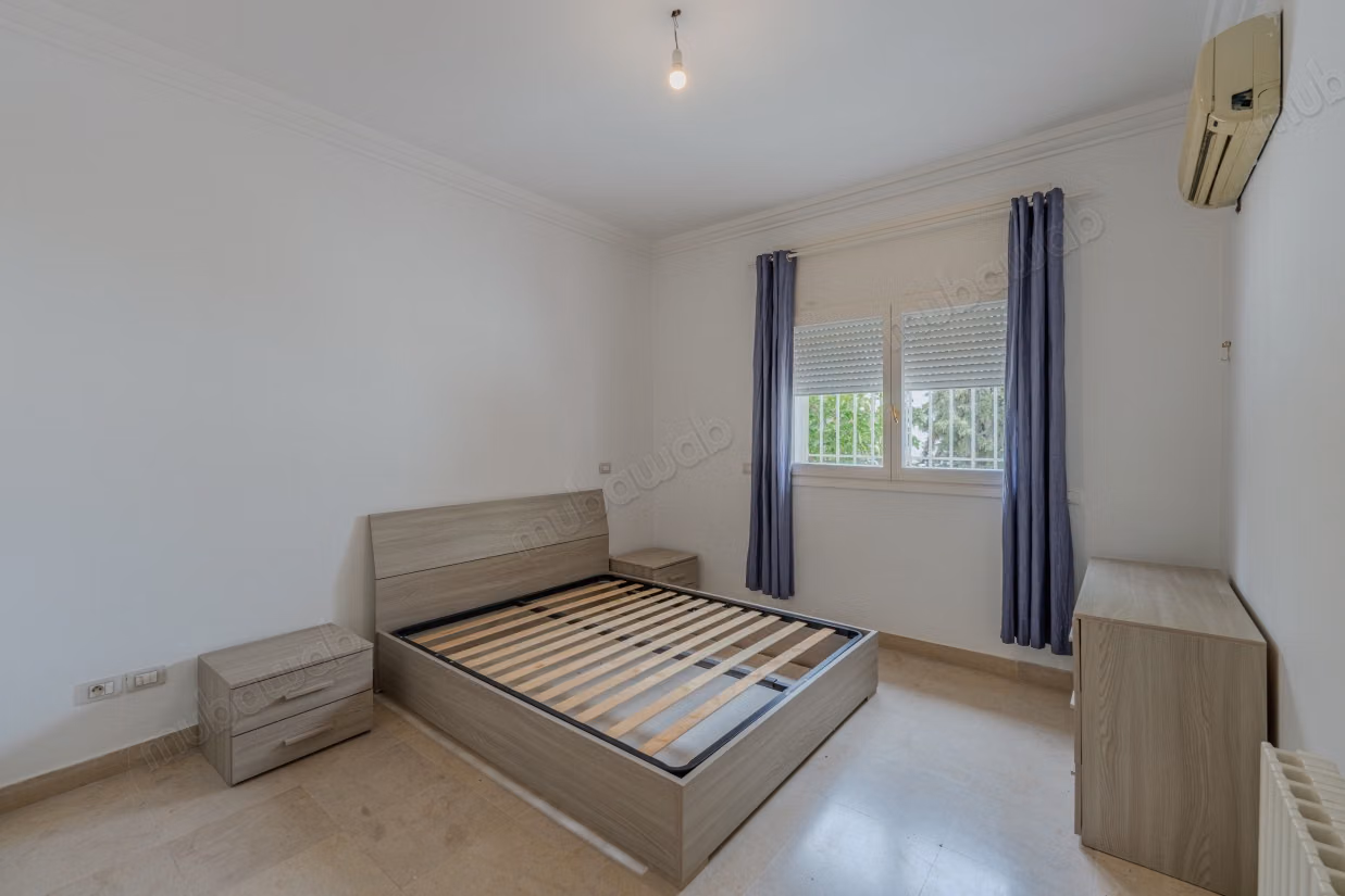 Casa in affitto a La Marsa Ville. 4 camere. Doppi vetri, porta blindata