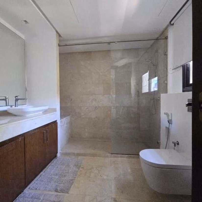 Villa à Vendre de 200.0 m² à Dar Bouazza,
Tamaris1