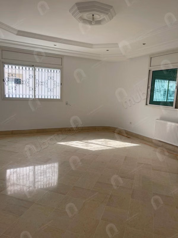 A louer Etage de villa à jardin d'el menzah 2
