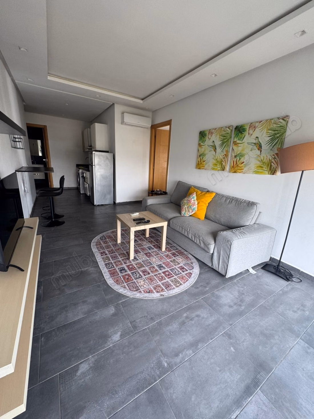 Location d'un appartement à Les Hôpitaux. 1 chambre. Meublé