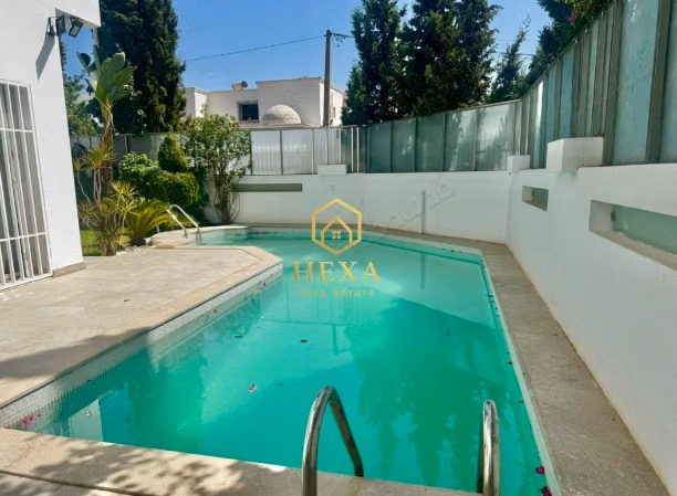 Villa S4 avec piscine à La Marsa
