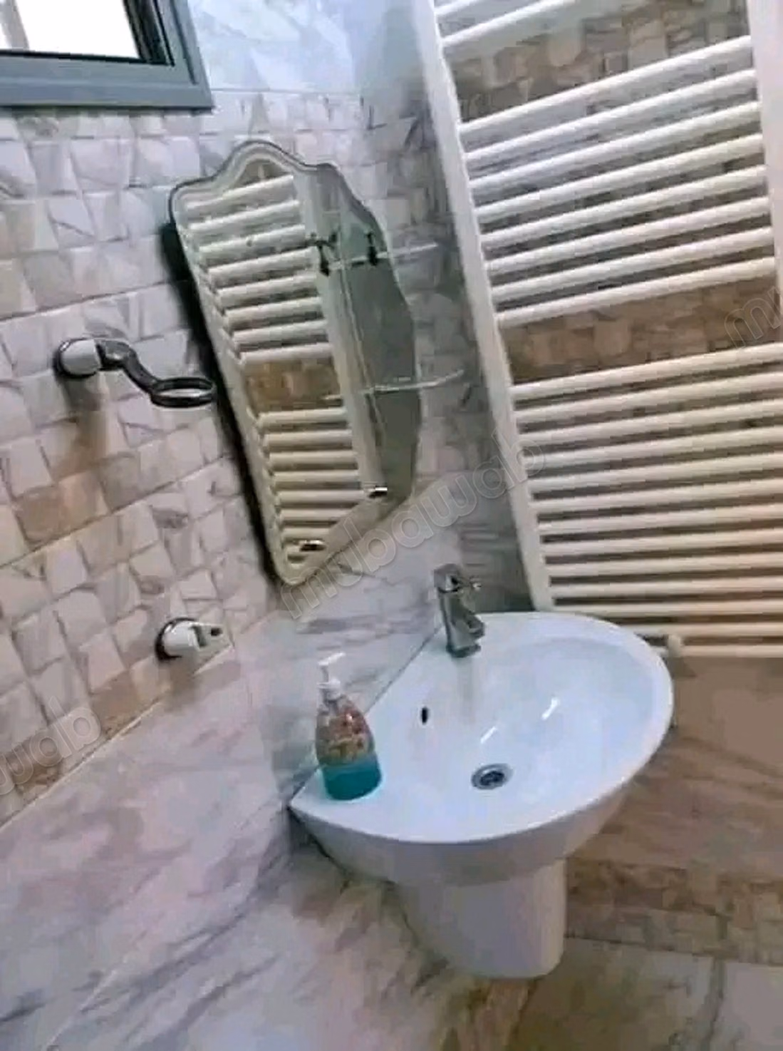 Appartamenti in affitto a Chefchaouen. 2 stanze. Salone marocchino e servizio di sicurezza.