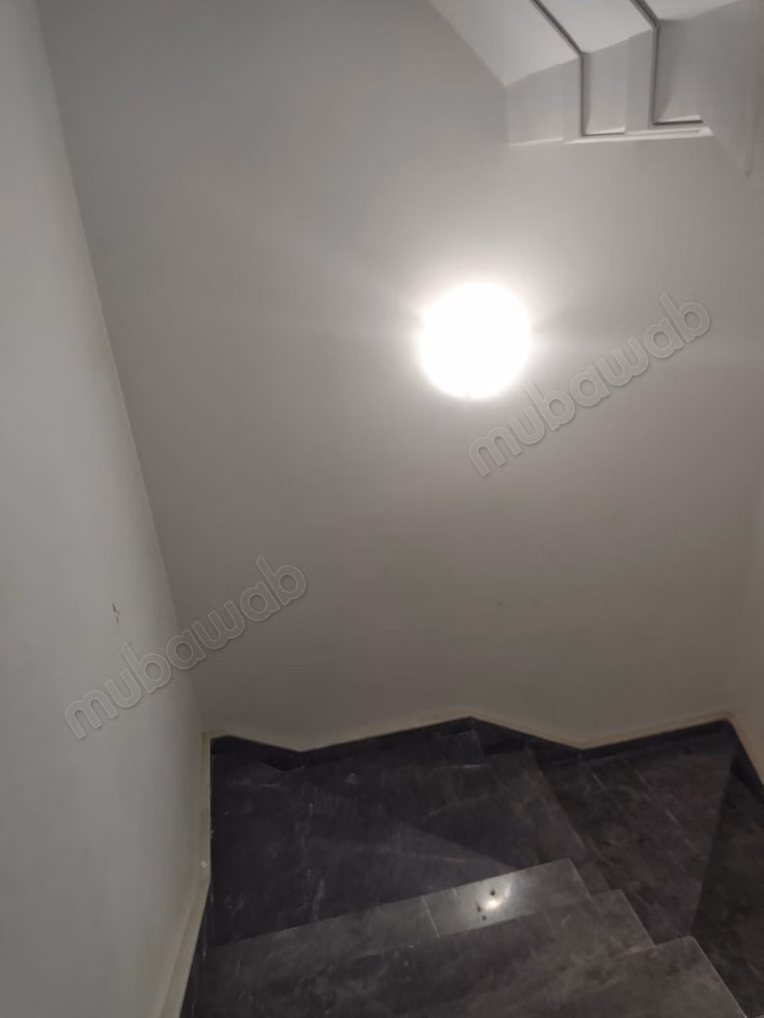 Find your house to buy in Les Iris. Area of 530 m². Large terrace