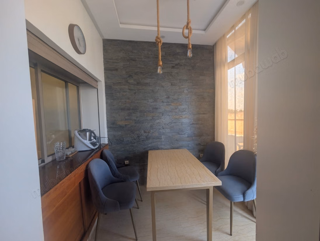 Apartamento en Venta con Vista a la Piscina – Mansouria