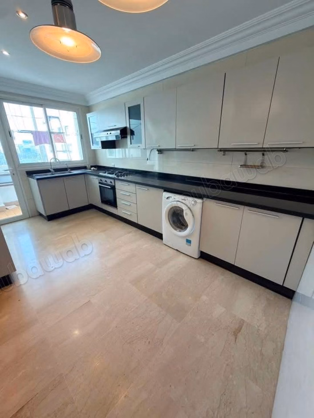 Superb empty apartment with 2 bedrooms, CFC