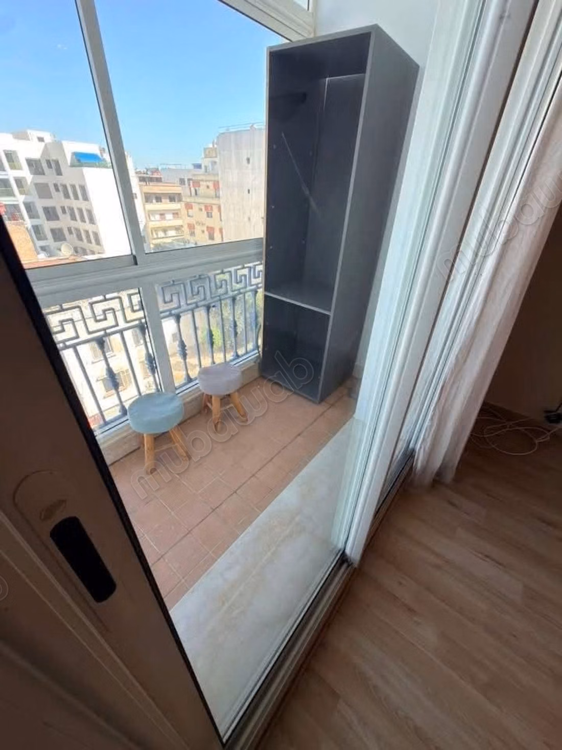 Superb empty apartment with 2 bedrooms, CFC