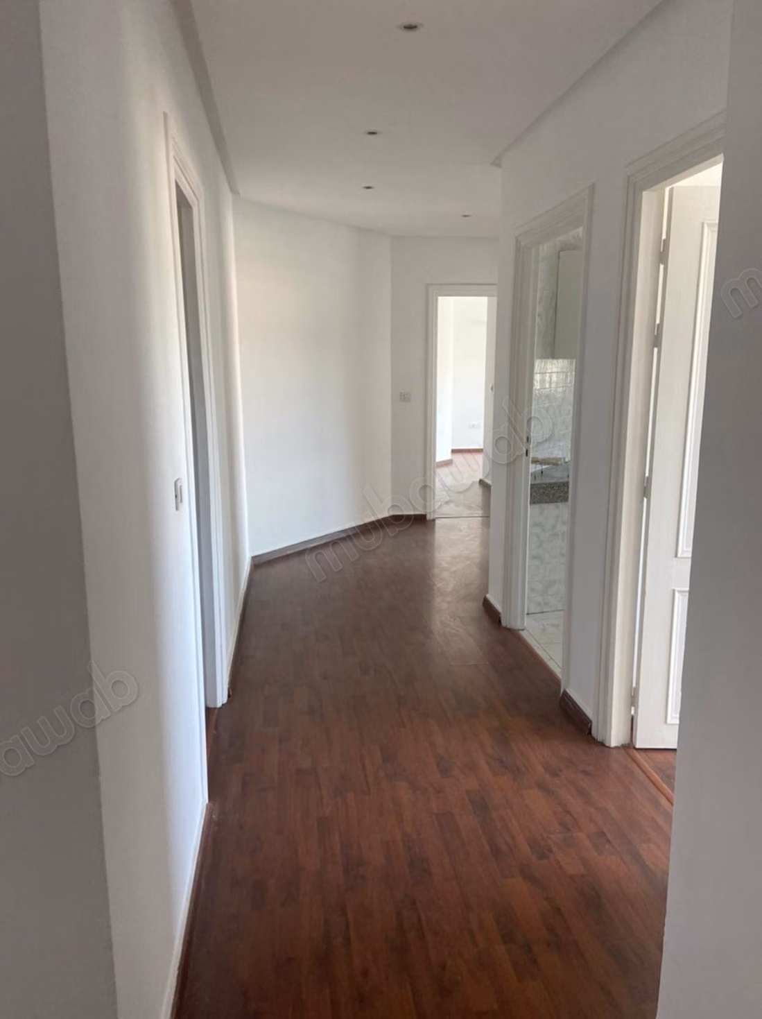 Alquiler de un apartamento en Agdal. 3 habitaciones. Ascensor y terraza